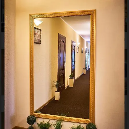Leohotel *